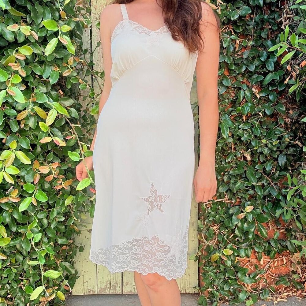 Vintage 60s Blush Pink Lace Floral Slip Dress Size 34